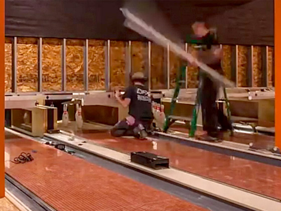 qubicaamf-build-bowling-entertainment-center-tile.jpg