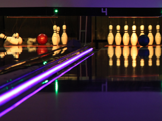 Bowling-QubicaAMF-Deck-lights---tile.jpg