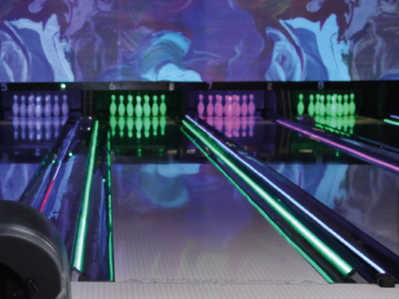 qubicaamf-bowling-2024-Qubica-AMF-edge-string-CenterPunch-Player-Responsive-Deck-Lights-tile.jpg