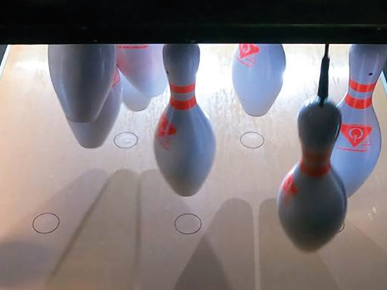 qubicaamf-bowling-2024-Qubica-AMF-edge-string-Dual-action-tile.jpg