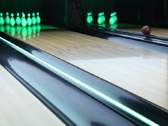 Bowling-QubicaAMF-Flyn-Ducks-LANE OPTIONS-CenterPunch-Capping-Lighting-tile.jpg