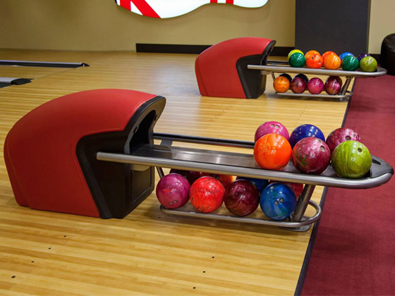 Bowling-QubicaAMF-furniture-harmony-ball-return.jpg