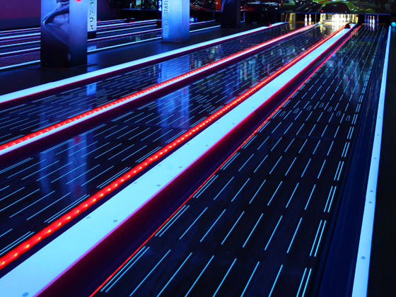 Bowling-QubicaAMF-lanes-spl-Select-Glow-Track-Effect.jpg