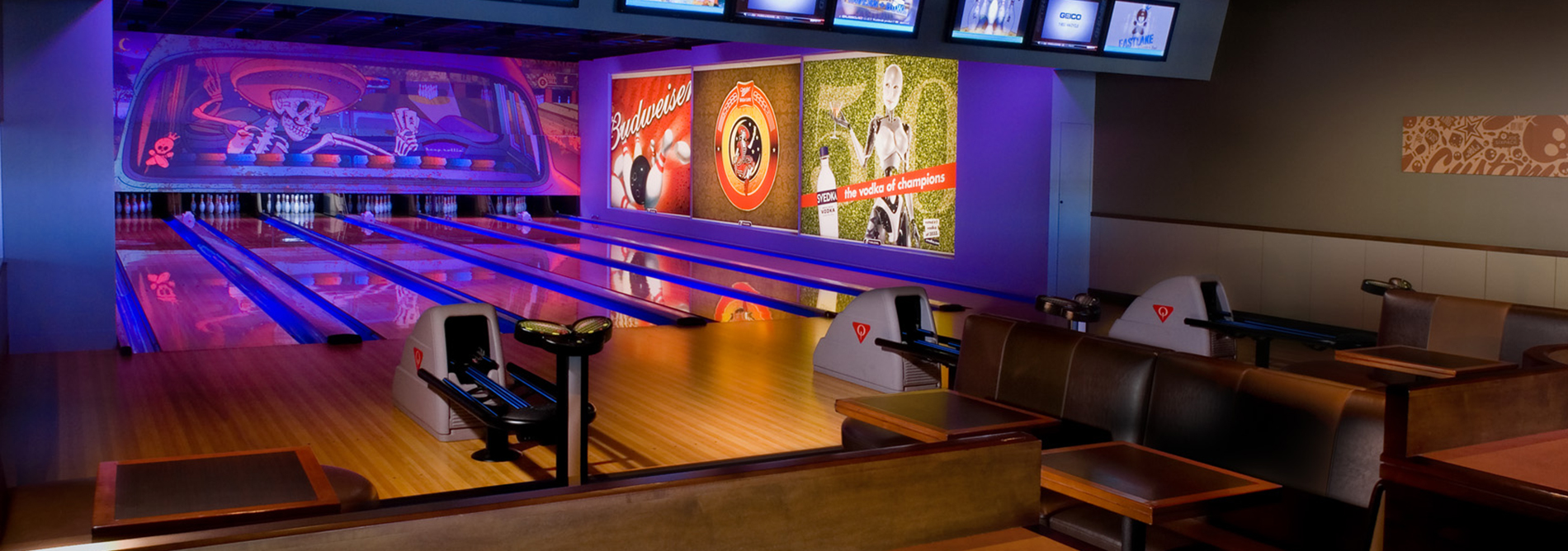 QUBICAAMF-bowling-boutique-East-Village-Tavern-and-Bowl-banner.jpg
