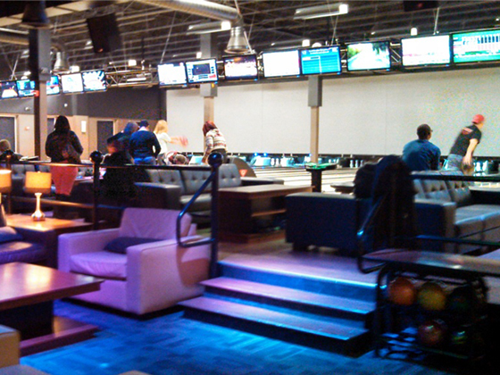 QUBICAAMF-bowling-boutique-Revolutions.jpg