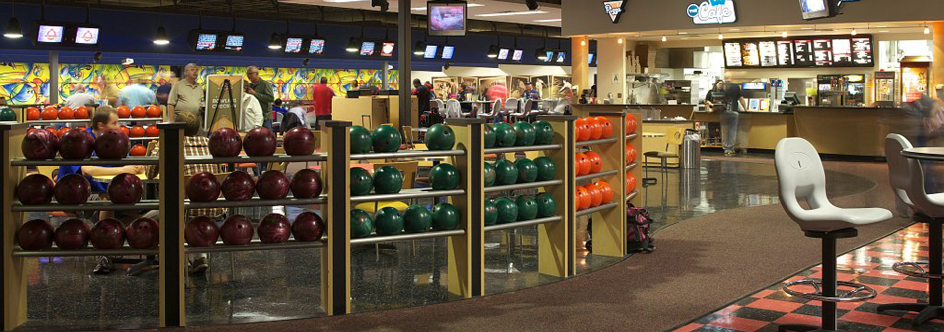 QUBICAAMF-bowling-Family-Entertainment-Center-Kingpin-Lanes-banner.jpg